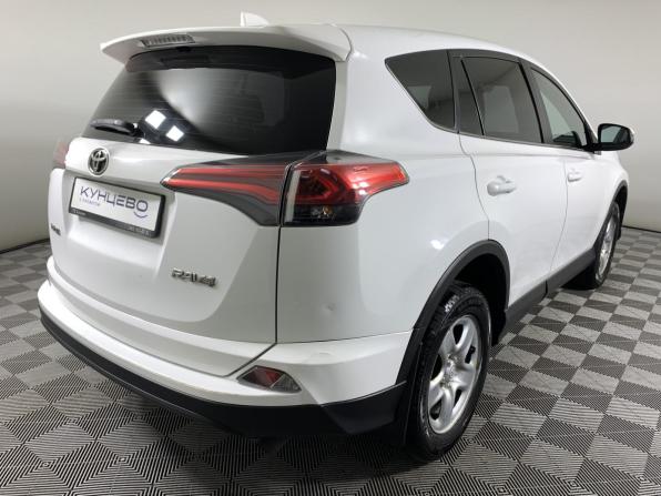 Toyota RAV4 IV (XA40) Рестайлинг с пробегом 2018 года, цена 2 180 000 рублей, 109366 км, внедорожник, Автокод Объявления