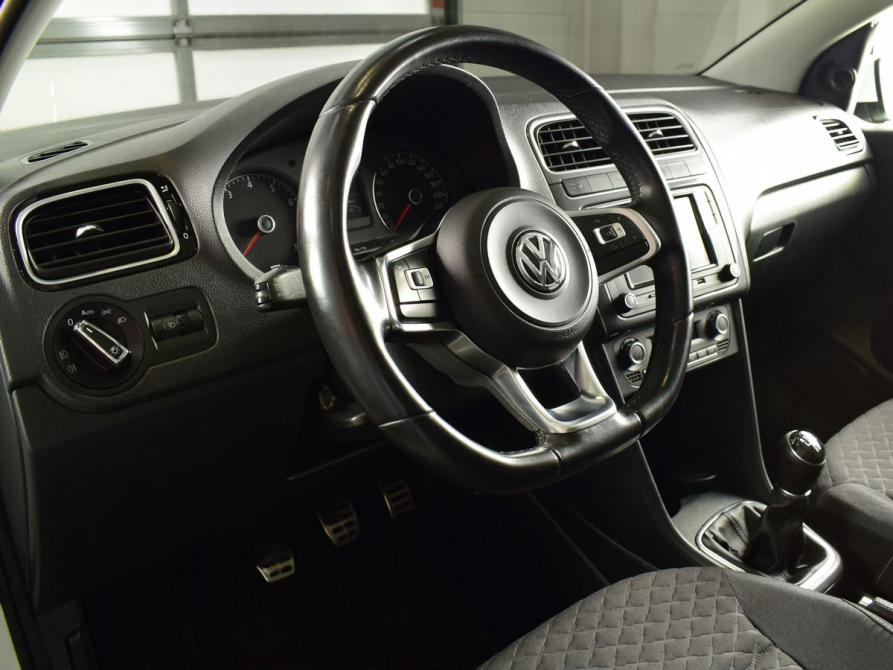 Volkswagen Polo V Рестайлинг Кемерово  - изображение 9