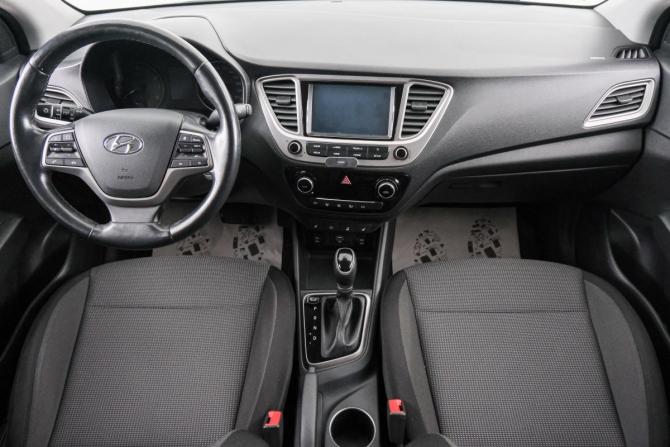 Hyundai Solaris II с пробегом 2019 года, цена 1 589 000 рублей, 49600 км, седан, Автокод Объявления