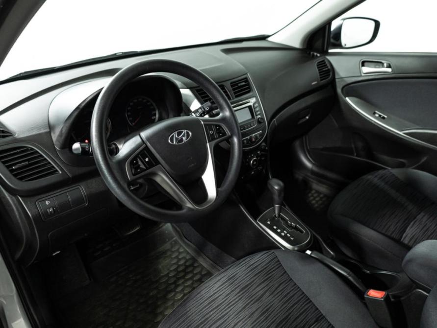 Hyundai Solaris I Рестайлинг Санкт-Петербург  - изображение 12