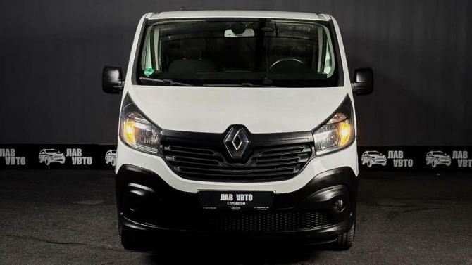 Renault Trafic III с пробегом 2017 года, цена 2 000 000 рублей, 205010 км, минивэн, Автокод Объявления