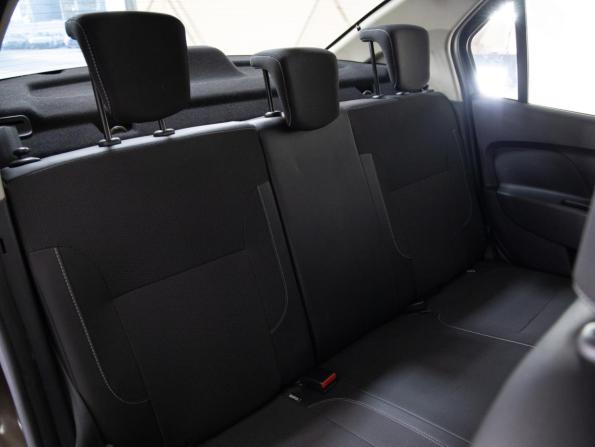 Renault Logan II Рестайлинг с пробегом 2021 года, цена 1 075 000 рублей, 135821 км, седан, Автокод Объявления