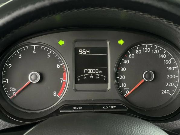 Volkswagen Polo V Рестайлинг с пробегом 2015 года, цена 895 000 рублей, 179030 км, седан, Автокод Объявления