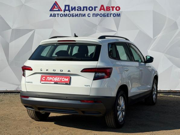 Skoda Karoq I с пробегом 2022 года, цена 2 555 000 рублей, 80203 км, внедорожник, Автокод Объявления