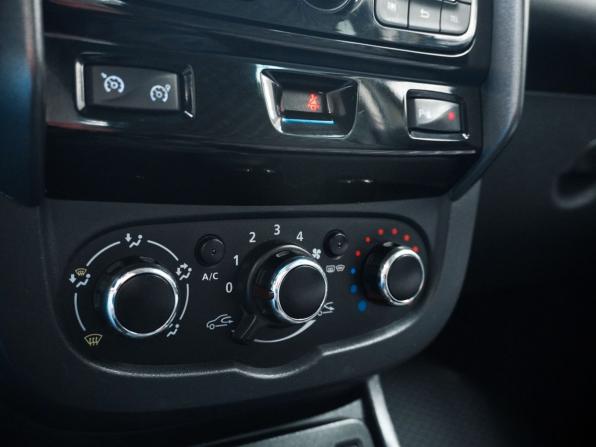 Renault Duster I Рестайлинг с пробегом 2015 года, цена 1 299 000 рублей, 159720 км, внедорожник, Автокод Объявления