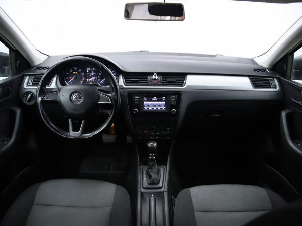 Skoda Rapid I с пробегом 2015 года, цена 1 020 000 рублей, 182933 км, лифтбек, Автокод Объявления