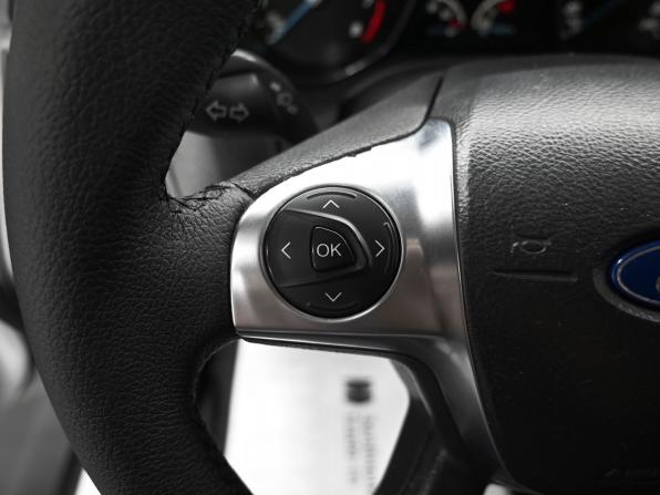 Ford Focus III с пробегом 2013 года, цена 895 000 рублей, 172729 км, универсал, Автокод Объявления