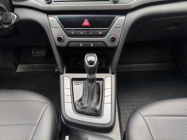 Hyundai Elantra VI (AD) с пробегом 2016 года, цена 1 249 000 рублей, 236959 км, седан, Автокод Объявления