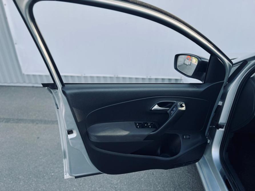 Volkswagen Polo V Санкт-Петербург  - изображение 13
