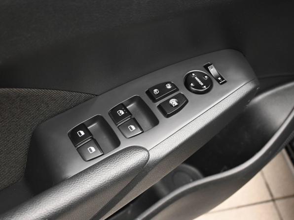 Hyundai Solaris II с пробегом 2019 года, цена 1 559 000 рублей, 103447 км, седан, Автокод Объявления