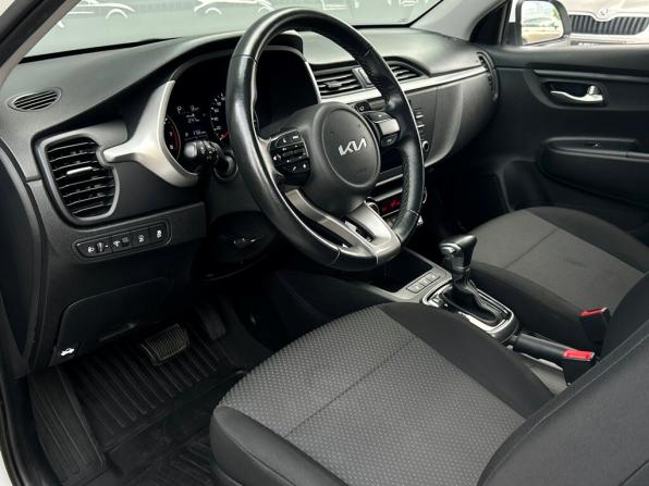 Kia Rio IV Рестайлинг с пробегом 2021 года, цена 1 568 400 рублей, 79125 км, седан, Автокод Объявления