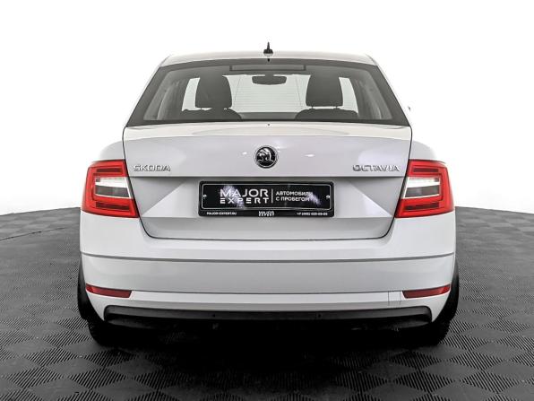Skoda Octavia III (A7) Рестайлинг с пробегом 2019 года, цена 1 350 000 рублей, 123208 км, лифтбек, Автокод Объявления