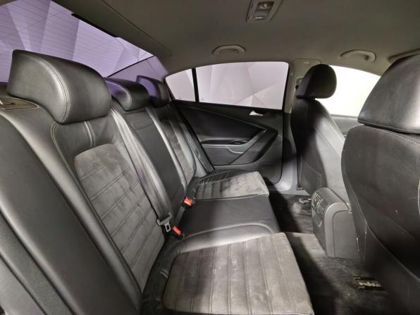 Volkswagen Passat B6 с пробегом 2010 года, цена 693 000 рублей, 310651 км, седан, Автокод Объявления