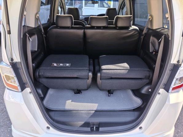 Honda Freed I Рестайлинг с пробегом 2011 года, цена 1 170 000 рублей, 117355 км, компактвэн, Автокод Объявления