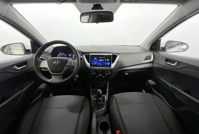 Hyundai Solaris II с пробегом 2019 года, цена 1 075 000 рублей, 120104 км, седан, Автокод Объявления