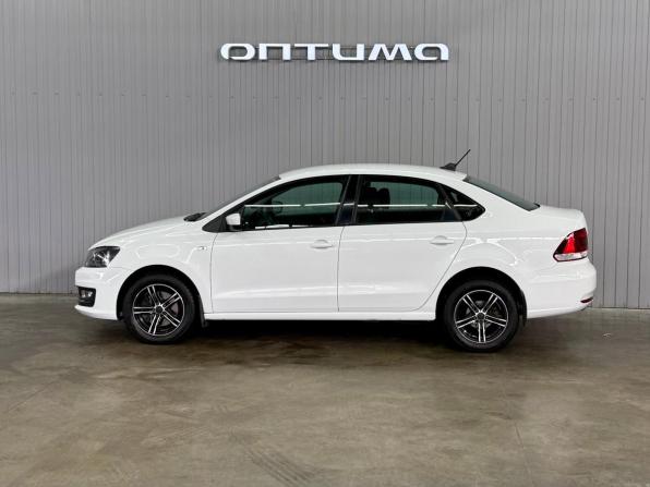 Volkswagen Polo V Рестайлинг с пробегом 2017 года, цена 1 230 000 рублей, 85740 км, седан, Автокод Объявления