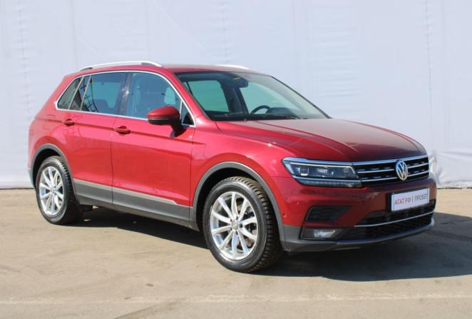 Volkswagen Tiguan II с пробегом 2018 года, цена 2 490 000 рублей, 203086 км, внедорожник, Автокод Объявления