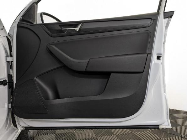 Skoda Rapid I Рестайлинг с пробегом 2019 года, цена 875 000 рублей, 161541 км, лифтбек, Автокод Объявления