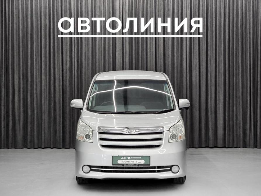 Toyota Noah II (R70) Красноярск  - изображение 2