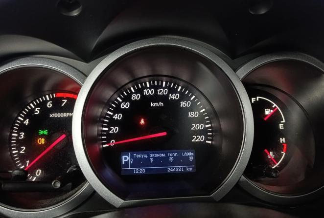 Suzuki Grand Vitara II Рестайлинг 2 с пробегом 2014 года, цена 1 300 000 рублей, 244320 км, внедорожник, Автокод Объявления