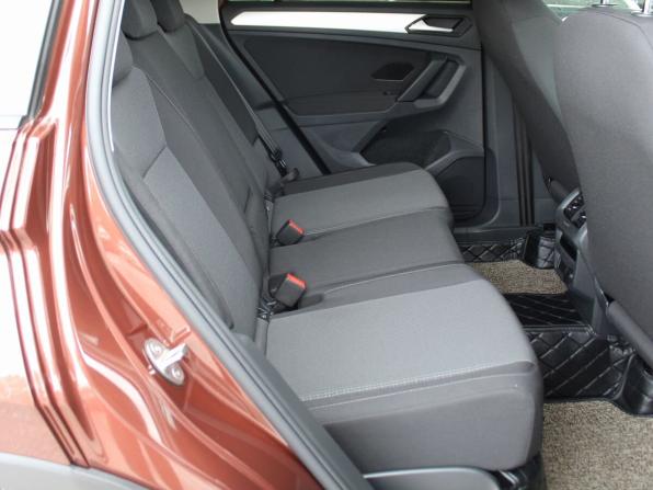 Volkswagen Tiguan II Рестайлинг с пробегом 2021 года, цена 3 029 000 рублей, 29356 км, внедорожник, Автокод Объявления