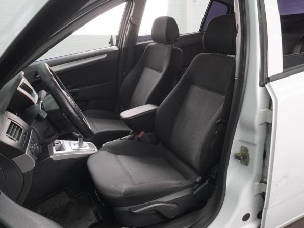 Opel Astra H Рестайлинг с пробегом 2010 года, цена 534 000 рублей, 269091 км, седан, Автокод Объявления