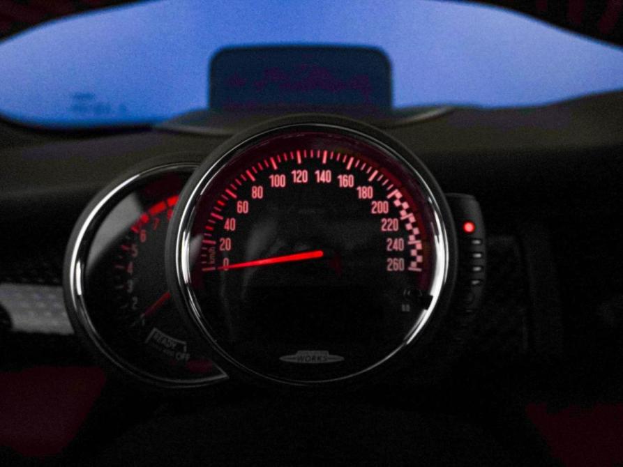 Mini Hatch III (F55/F56) Москва  - изображение 21