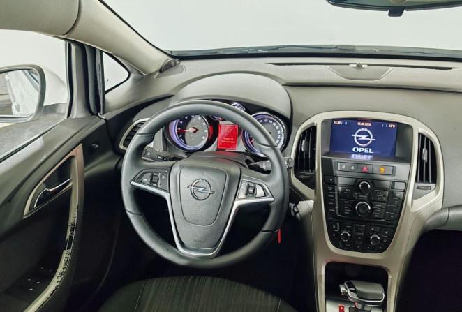 Opel Astra J с пробегом 2012 года, цена 650 000 рублей, 183161 км, хэтчбек, Автокод Объявления