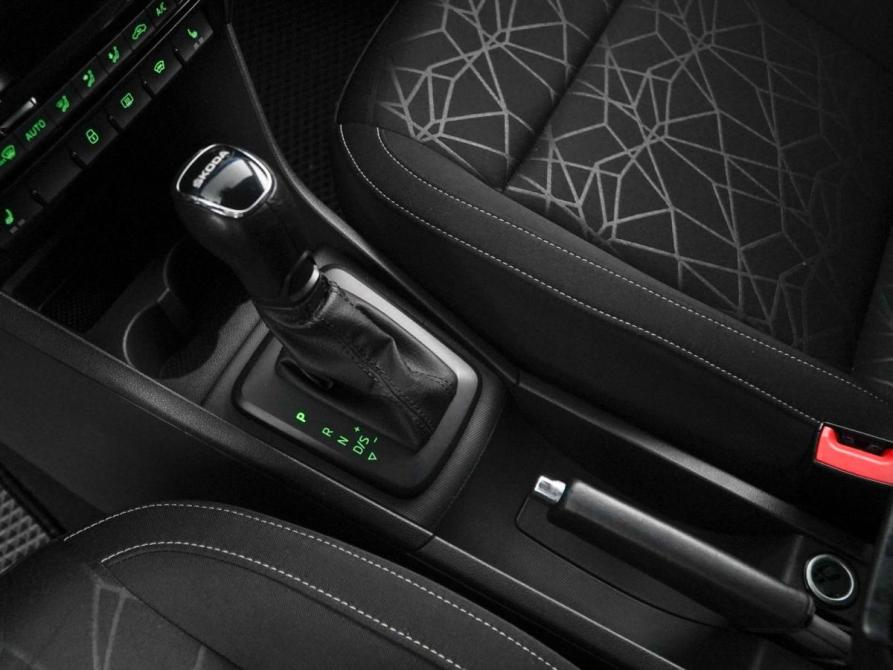 Skoda Rapid I Рестайлинг Москва  - изображение 12
