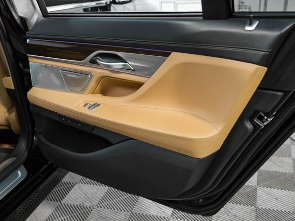 BMW 7 серии VI (G11/G12) Рестайлинг с пробегом 2020 года, цена 6 850 000 рублей, 89766 км, седан, Автокод Объявления