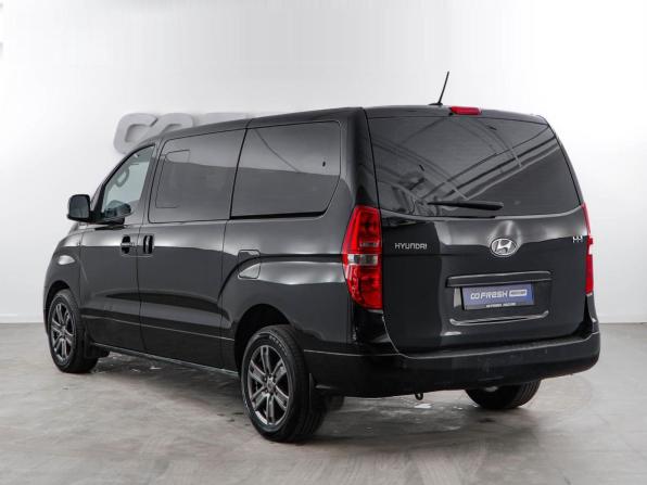 Hyundai H-1 II Рестайлинг с пробегом 2016 года, цена 1 949 050 рублей, 362065 км, минивэн, Автокод Объявления