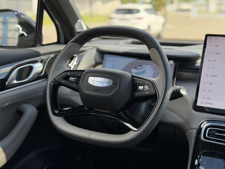Geely Atlas II Казань  - изображение 19