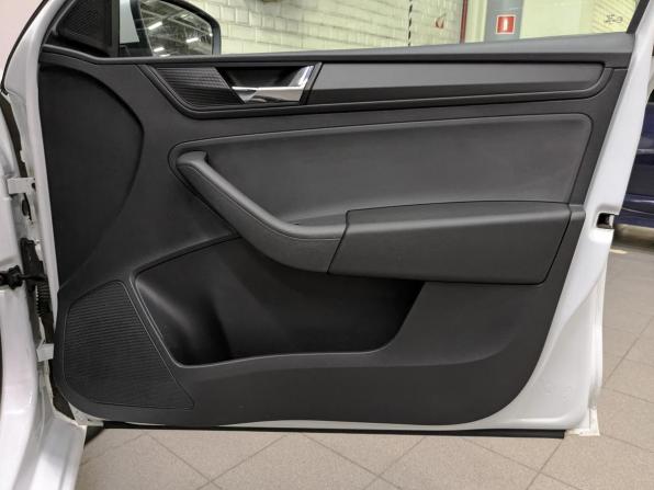 Skoda Rapid II с пробегом 2021 года, цена 1 070 000 рублей, 227328 км, лифтбек, Автокод Объявления