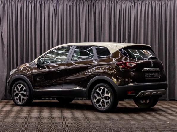 Renault Kaptur I с пробегом 2018 года, цена 1 495 000 рублей, 113484 км, внедорожник, Автокод Объявления