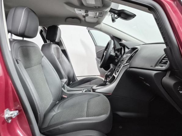 Opel Astra J с пробегом 2011 года, цена 640 000 рублей, 187098 км, хэтчбек, Автокод Объявления