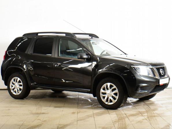 Nissan Terrano III (D10) с пробегом 2015 года, цена 1 049 000 рублей, 100633 км, внедорожник, Автокод Объявления