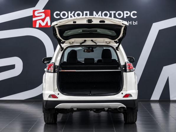 Toyota RAV4 IV (XA40) Рестайлинг с пробегом 2017 года, цена 2 379 900 рублей, 168000 км, внедорожник, Автокод Объявления