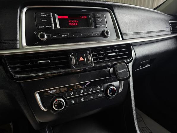 Kia Optima IV Рестайлинг с пробегом 2018 года, цена 1 100 000 рублей, 196000 км, седан, Автокод Объявления