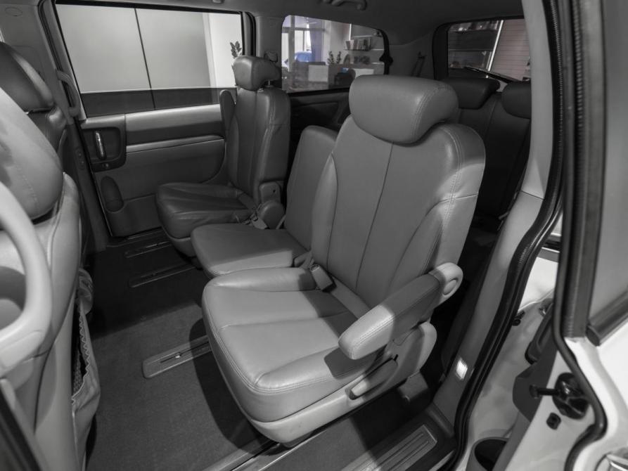 Kia Carnival II Москва  - изображение 13