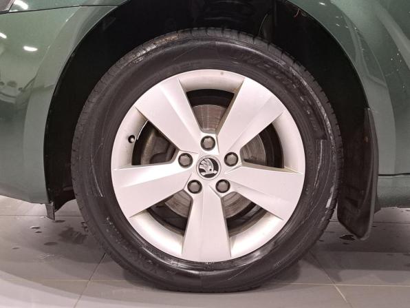 Skoda Octavia III (A7) Рестайлинг с пробегом 2020 года, цена 1 785 000 рублей, 121332 км, лифтбек, Автокод Объявления