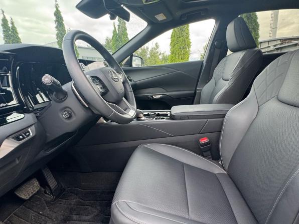 Lexus RX V с пробегом 2025 года, цена 7 800 000 рублей, 10838 км, внедорожник, Автокод Объявления