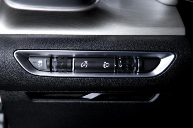 Geely Coolray I с пробегом 2023 года, цена 1 819 000 рублей, 57442 км, внедорожник, Автокод Объявления
