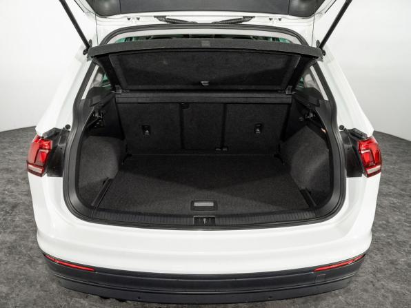 Volkswagen Tiguan II с пробегом 2018 года, цена 2 170 000 рублей, 74142 км, внедорожник, Автокод Объявления