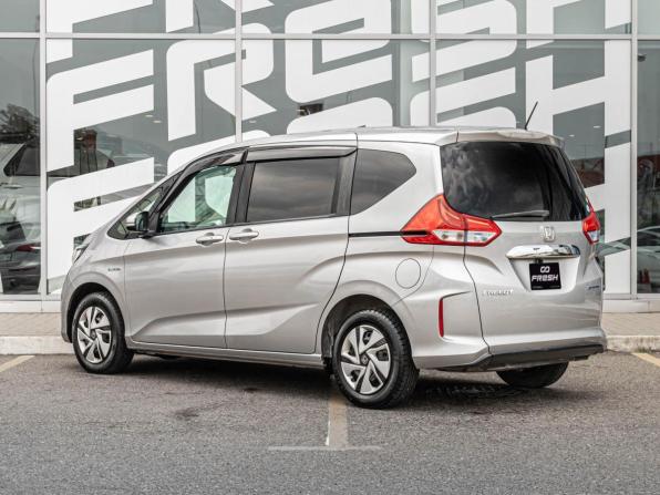 Honda Freed II с пробегом 2017 года, цена 1 219 000 рублей, 178882 км, компактвэн, Автокод Объявления