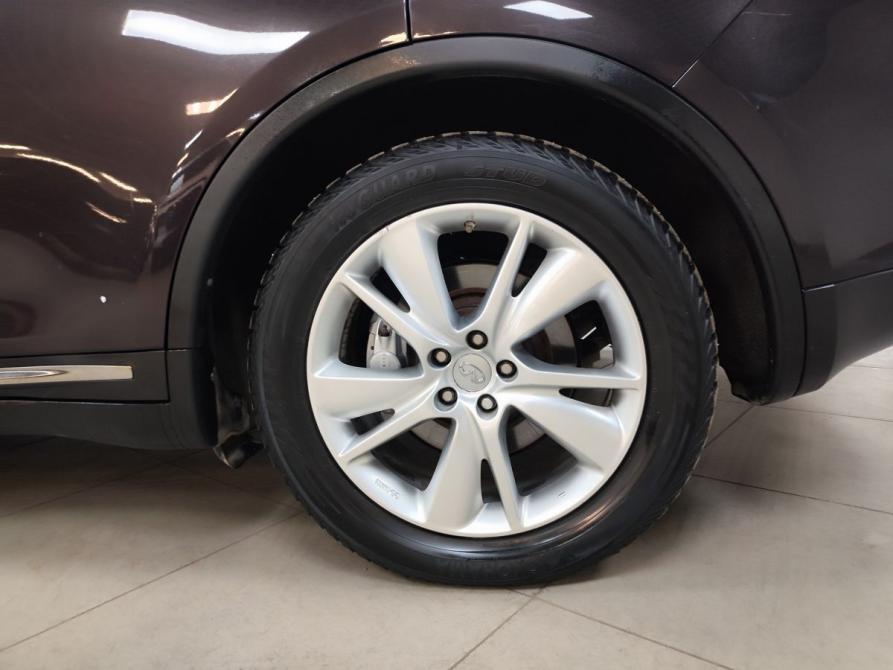 Infiniti QX70 Москва  - изображение 9