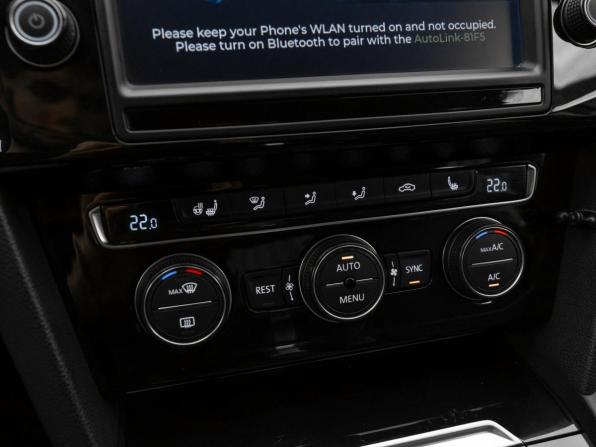 Volkswagen Passat B8 с пробегом 2015 года, цена 1 750 000 рублей, 185302 км, седан, Автокод Объявления