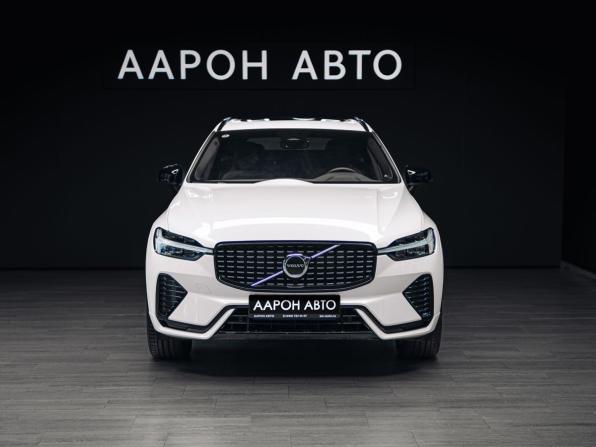 Volvo XC60 II Рестайлинг с пробегом 2024 года, цена 6 200 000 рублей, 60 км, внедорожник, Автокод Объявления