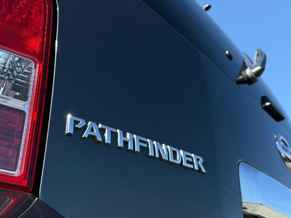 Nissan Pathfinder III с пробегом 2006 года, цена 1 000 000 рублей, 303232 км, внедорожник, Автокод Объявления