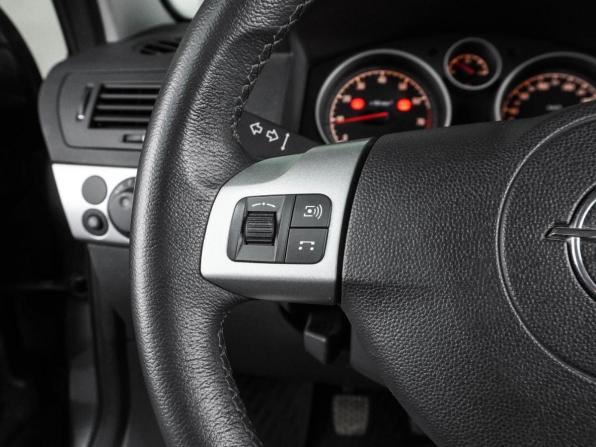 Opel Astra H Рестайлинг с пробегом 2011 года, цена 1 159 000 рублей, 34722 км, седан, Автокод Объявления