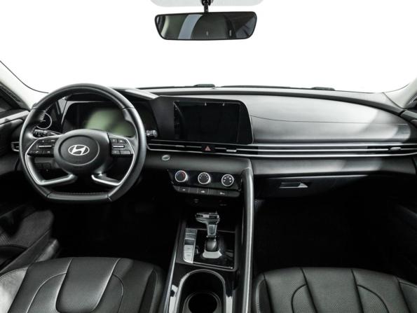 Hyundai Elantra VII (CN7) с пробегом 2023 года, цена 2 049 700 рублей, 69766 км, седан, Автокод Объявления